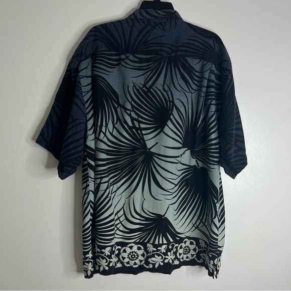 Tommy Bahama 100% SILK Mens Button Up Short Sleeve Shirt Hawaiian Print Casual L - Picture 3 of 11